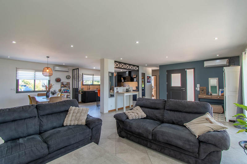 Maison - 179 m² - 6 pièces