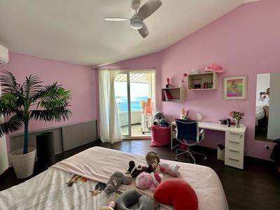 Penthouse - 230 m² - 4 pièces