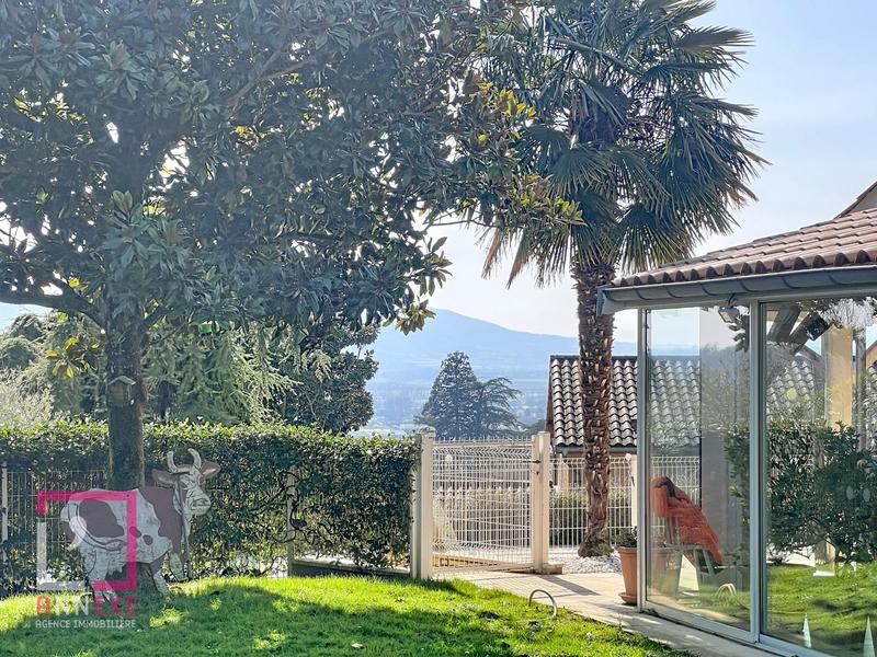 Maison - 217 m² - 7 pièces