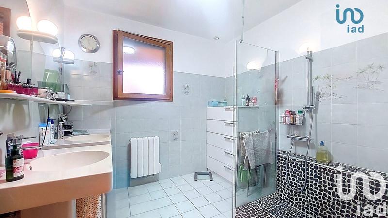 Maison - 170 m² - 7 pièces