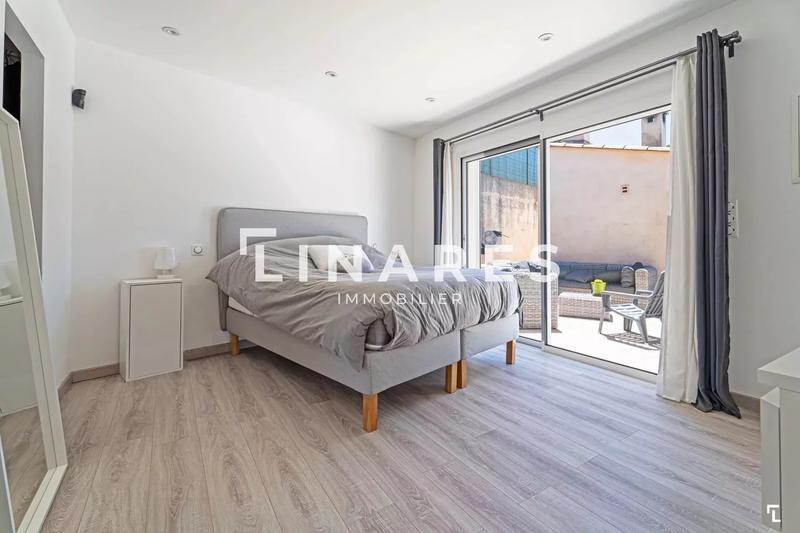 Maison - 225 m² - 6 pièces