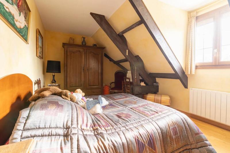 Maison - 220 m² - 8 pièces