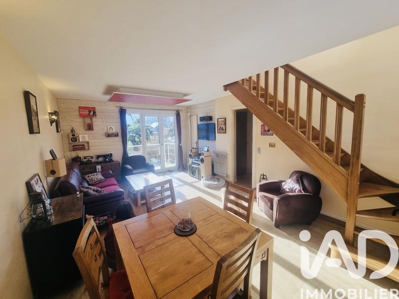 Maison - 104 m² - 5 pièces