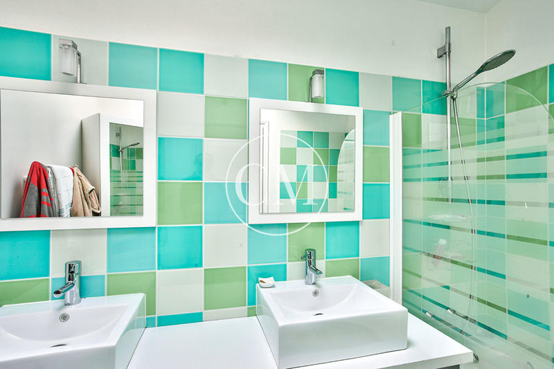 Maison - 169 m² - 7 pièces