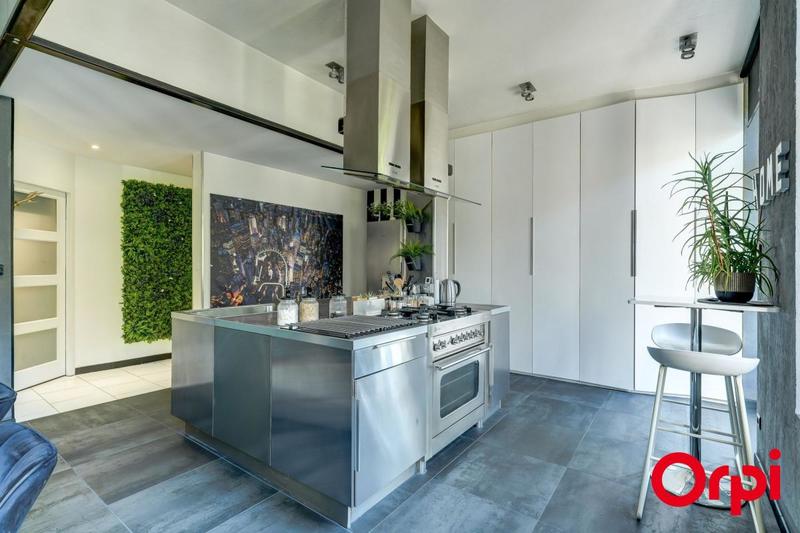 Appartement - 145 m² - 5 pièces