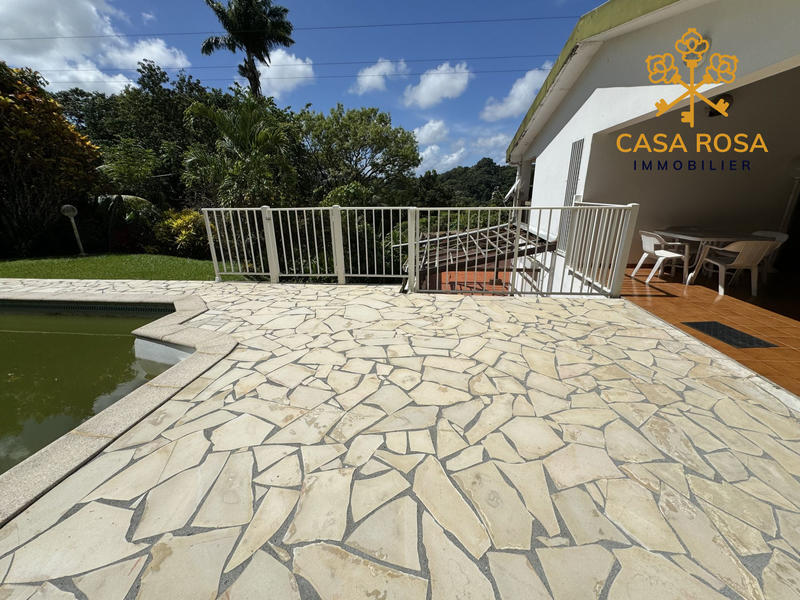 Maison traditionnelle - 107 m² - 5 pièces