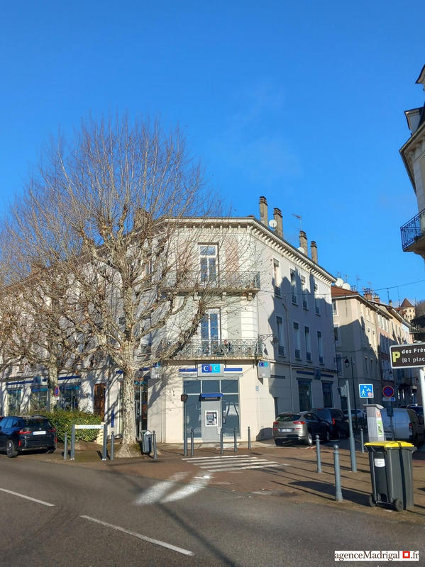 Appartement - 101 m² - 3 pièces