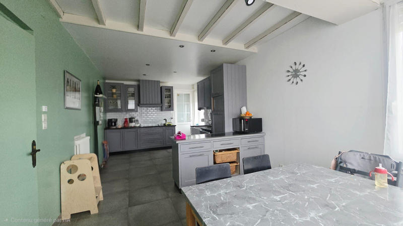 Maison - 272 m² - 9 pièces