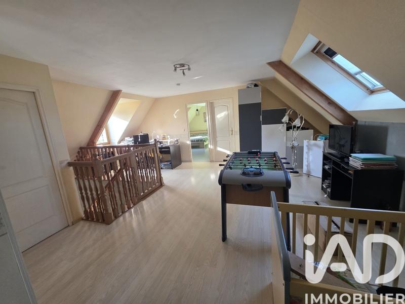 Maison - 208 m² - 6 pièces