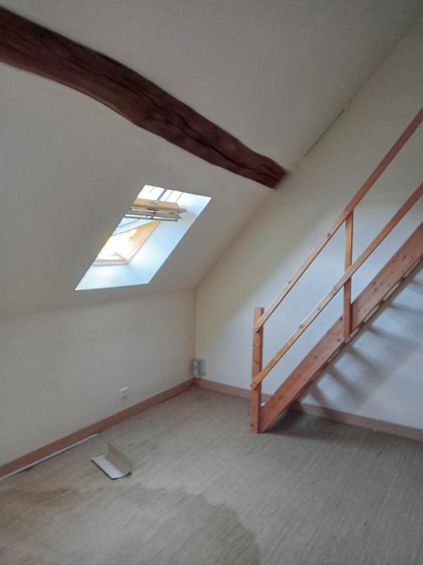 Maison - 290 m² - 9 pièces