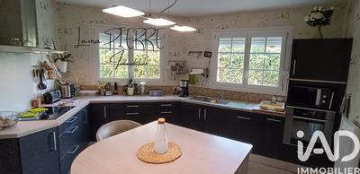 Maison - 276 m² - 10 pièces