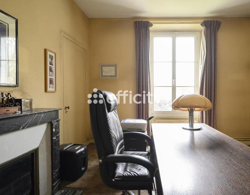 Maison - 434 m² - 16 pièces