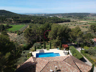 Maison - 170 m² - 5 pièces