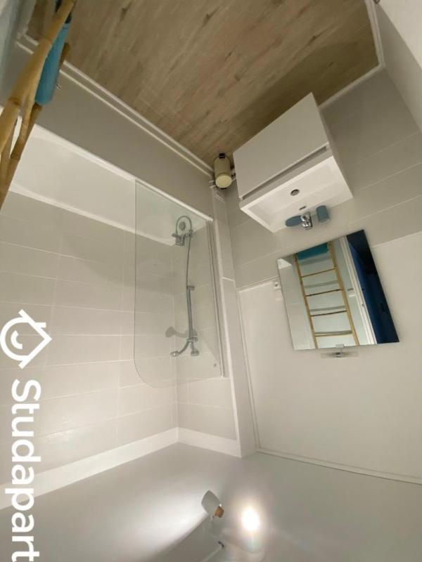 Chambre - 9 m² - 1 pièce