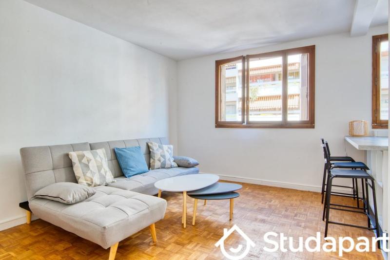 Chambre - 9 m² - 1 pièce