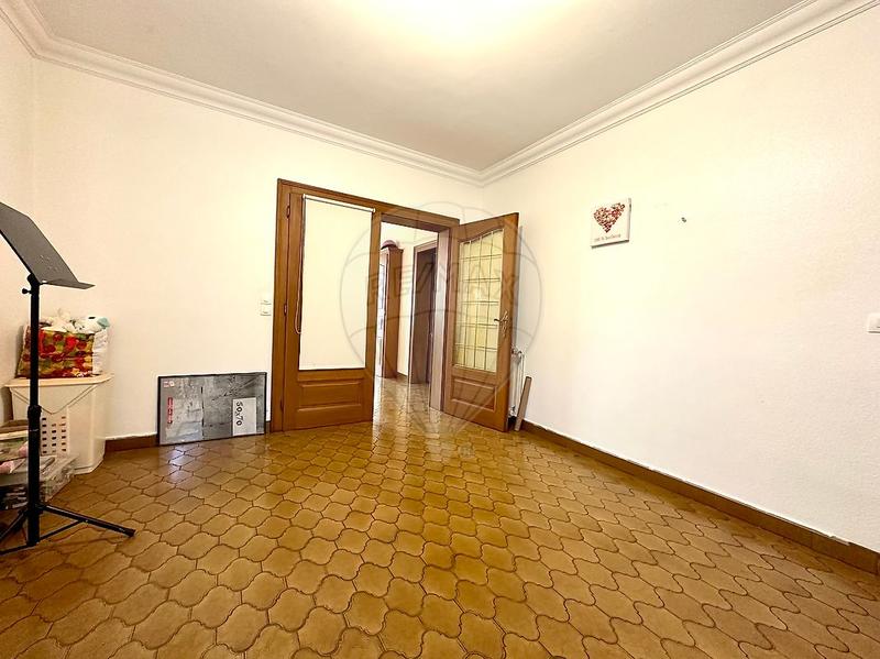 Maison - 207 m² - 7 pièces