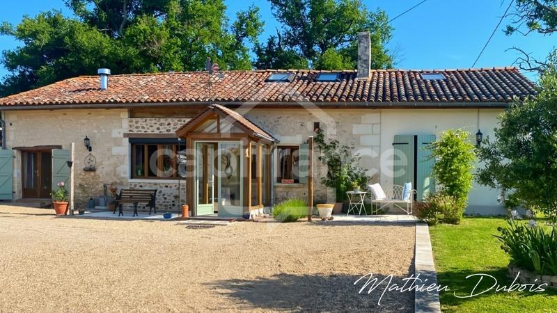 Maison - 167 m² - 8 pièces