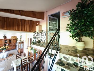 Maison de ville - 270 m² - 11 pièces