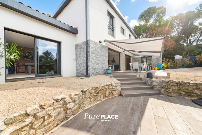 Maison - 197 m² - 6 pièces