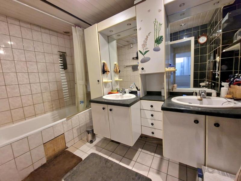 Maison - 122 m² - 6 pièces