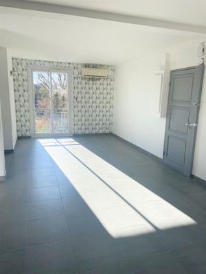 Appartement - 80 m² - 3 pièces