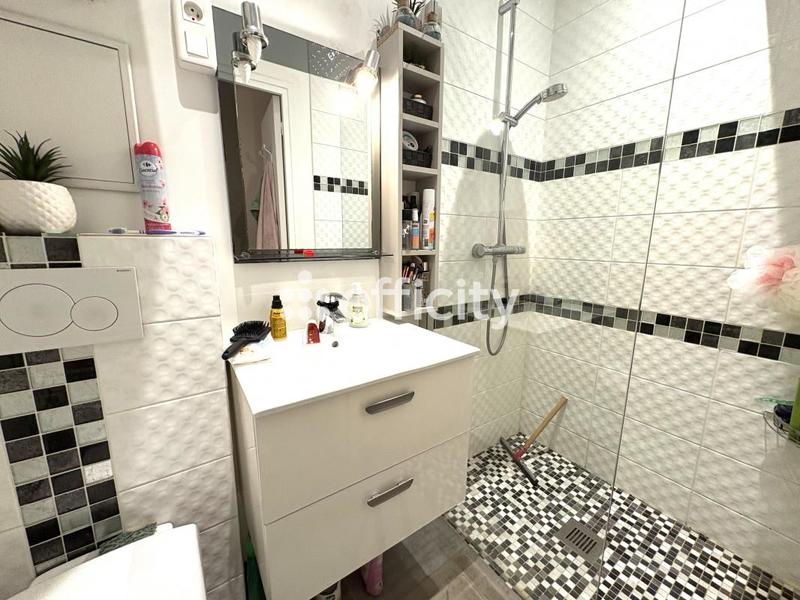 Appartement - 47 m² - 3 pièces