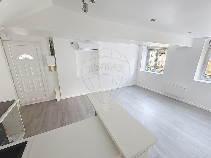 Immeuble - 182 m² - 9 pièces