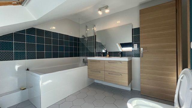 Maison - 135 m² - 7 pièces