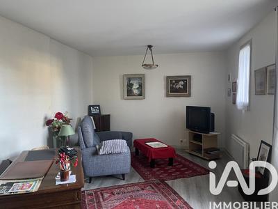 Maison - 249 m² - 8 pièces