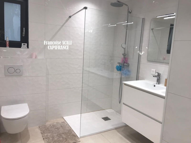 Maison - 238 m² - 7 pièces