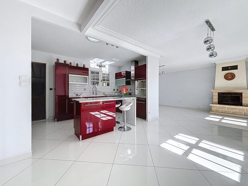 Maison traditionnelle - 110 m² - 4 pièces