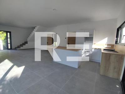 Maison - 117 m² - 4 pièces