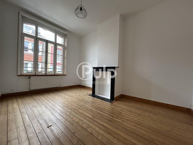 Maison - 145 m² - 10 pièces