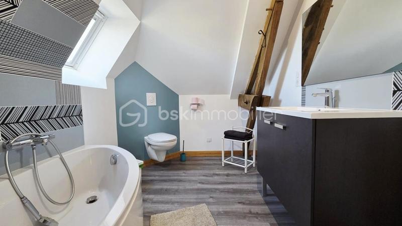 Propriété - 303 m² - 12 pièces
