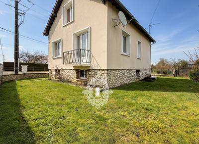 Maison - 102 m² - 4 pièces