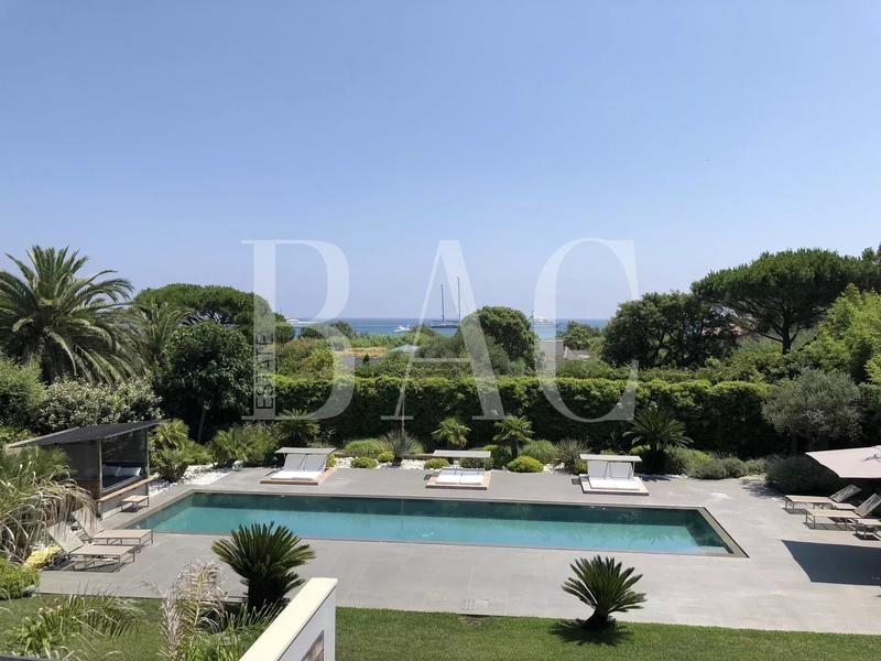 Villa - 250 m² - 7 pièces