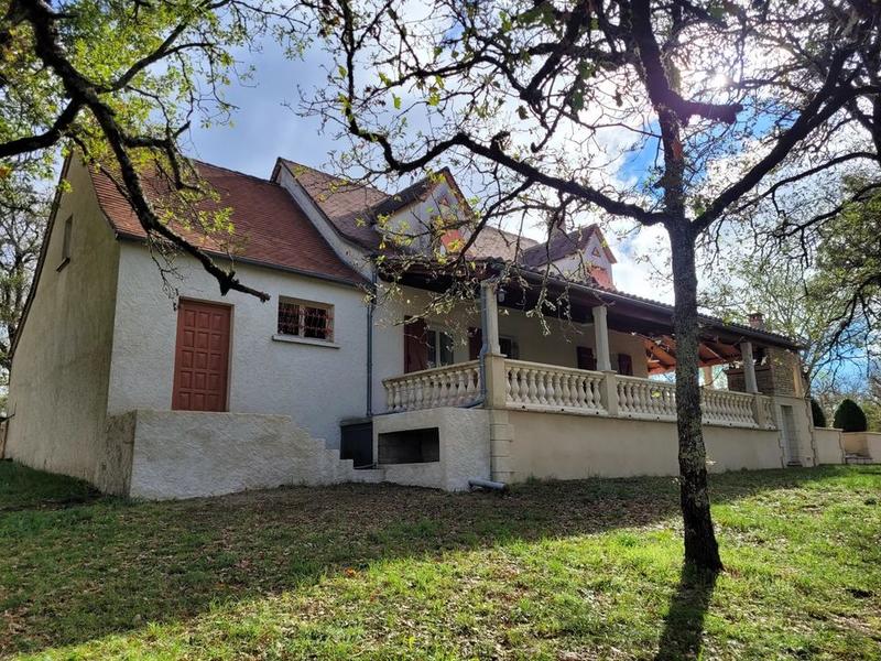 Maison traditionnelle - 136 m² - 5 pièces