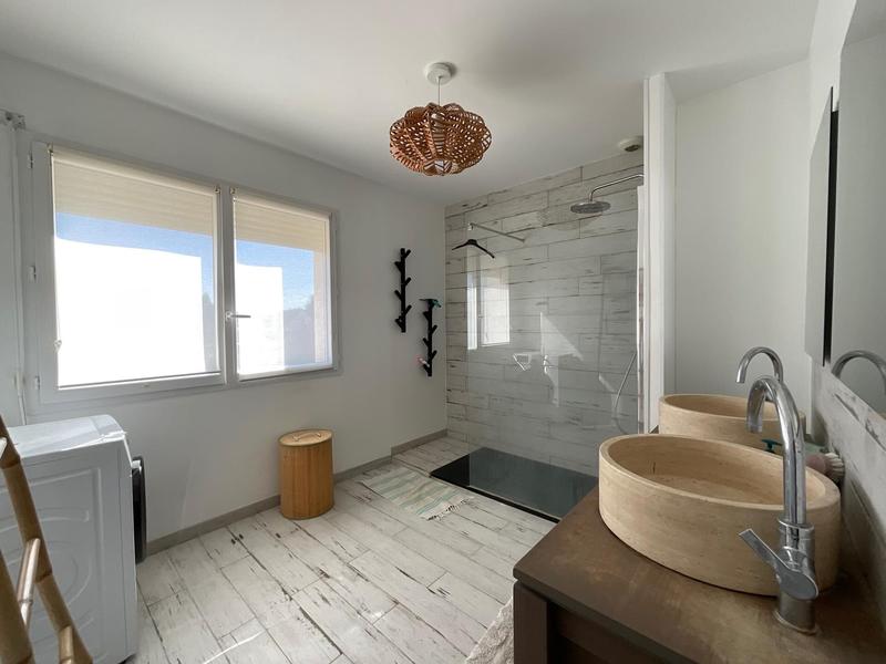 Maison - 181 m² - 8 pièces