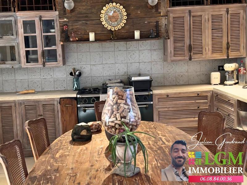 Immeuble - 300 m² - 5 pièces