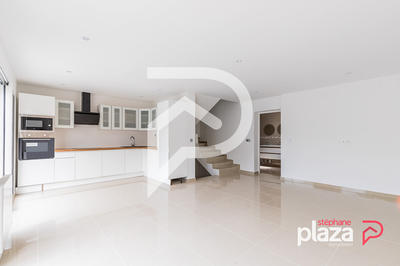 Maison - 193 m² - 10 pièces