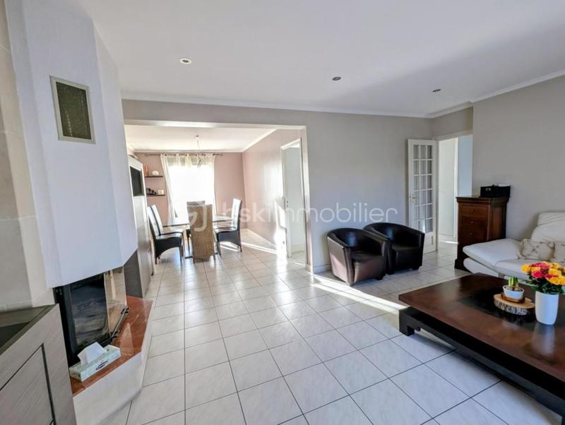 Maison - 140 m² - 7 pièces