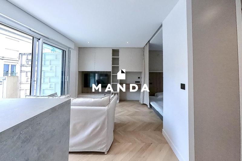 Studio - 27 m² - 1 pièce