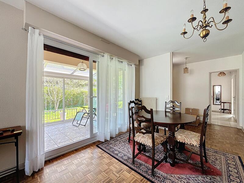 Maison - 94 m² - 5 pièces