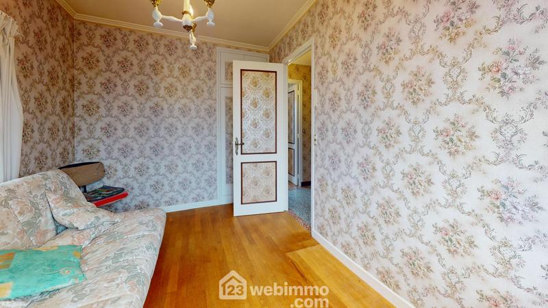 Maison - 77 m² - 5 pièces