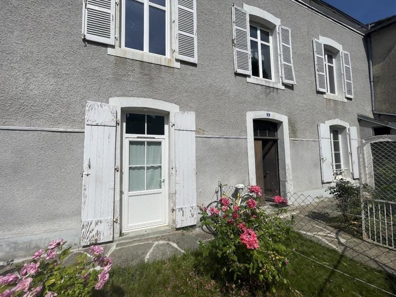 Appartement ancien - 86 m² - 3 pièces