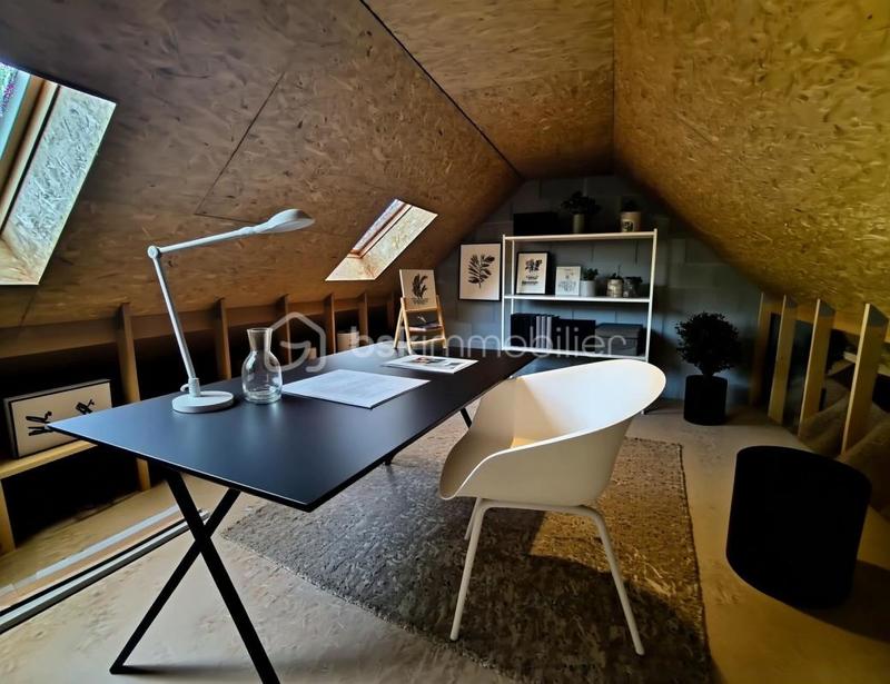 Maison traditionnelle - 166 m² - 5 pièces