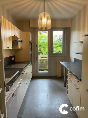 Appartement - 82 m² - 3 pièces