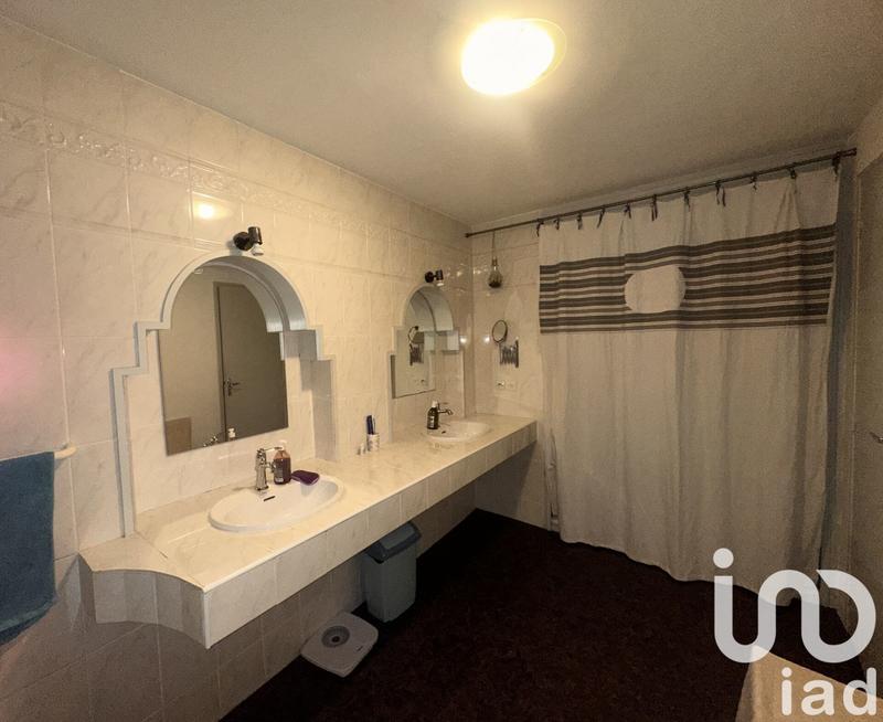 Maison de village - 298 m² - 10 pièces