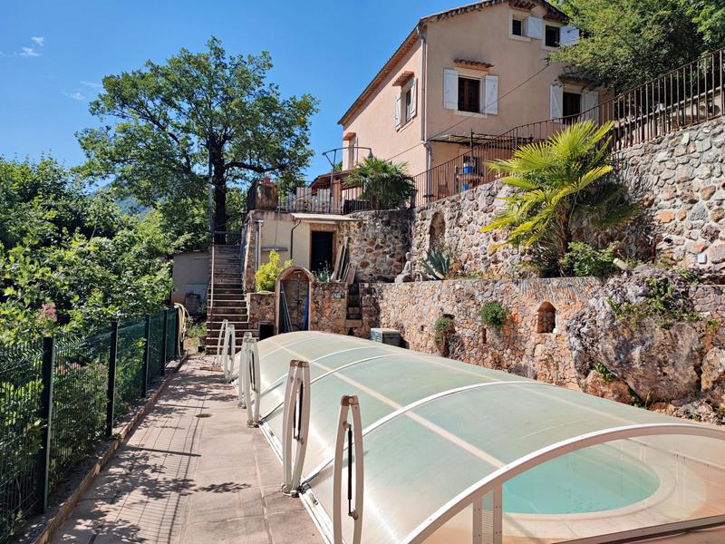 Maison - 142 m² - 5 pièces