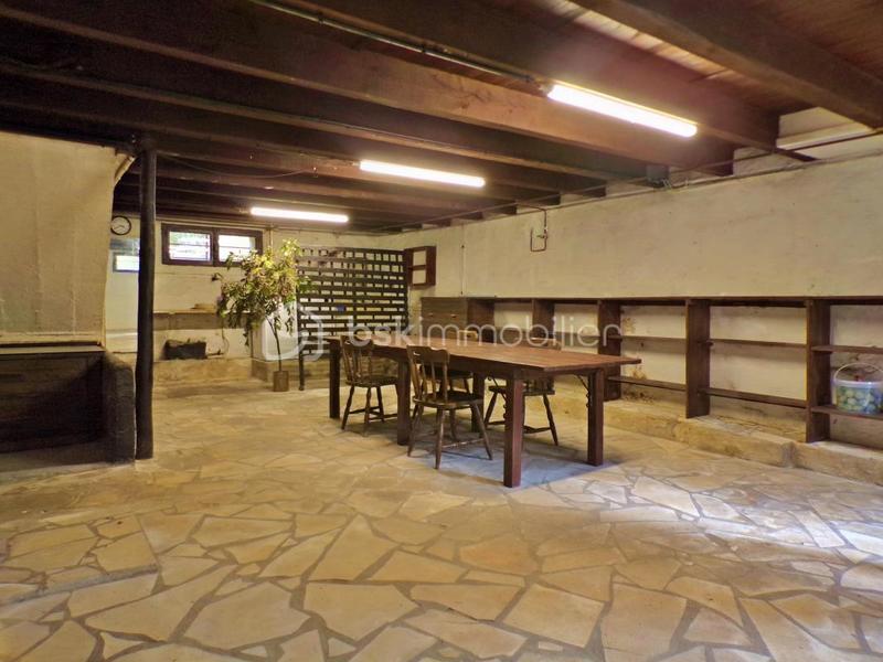 Maison de village - 87 m² - 4 pièces